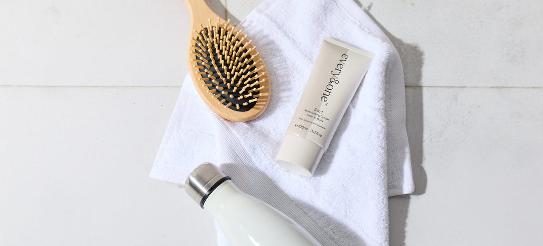 Gym bag skincare with every&one